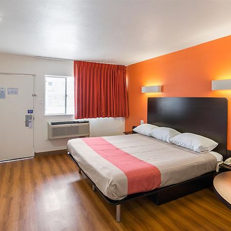 Motel 6-El Paso, Tx - Airport - Fort Bliss Buitenkant foto