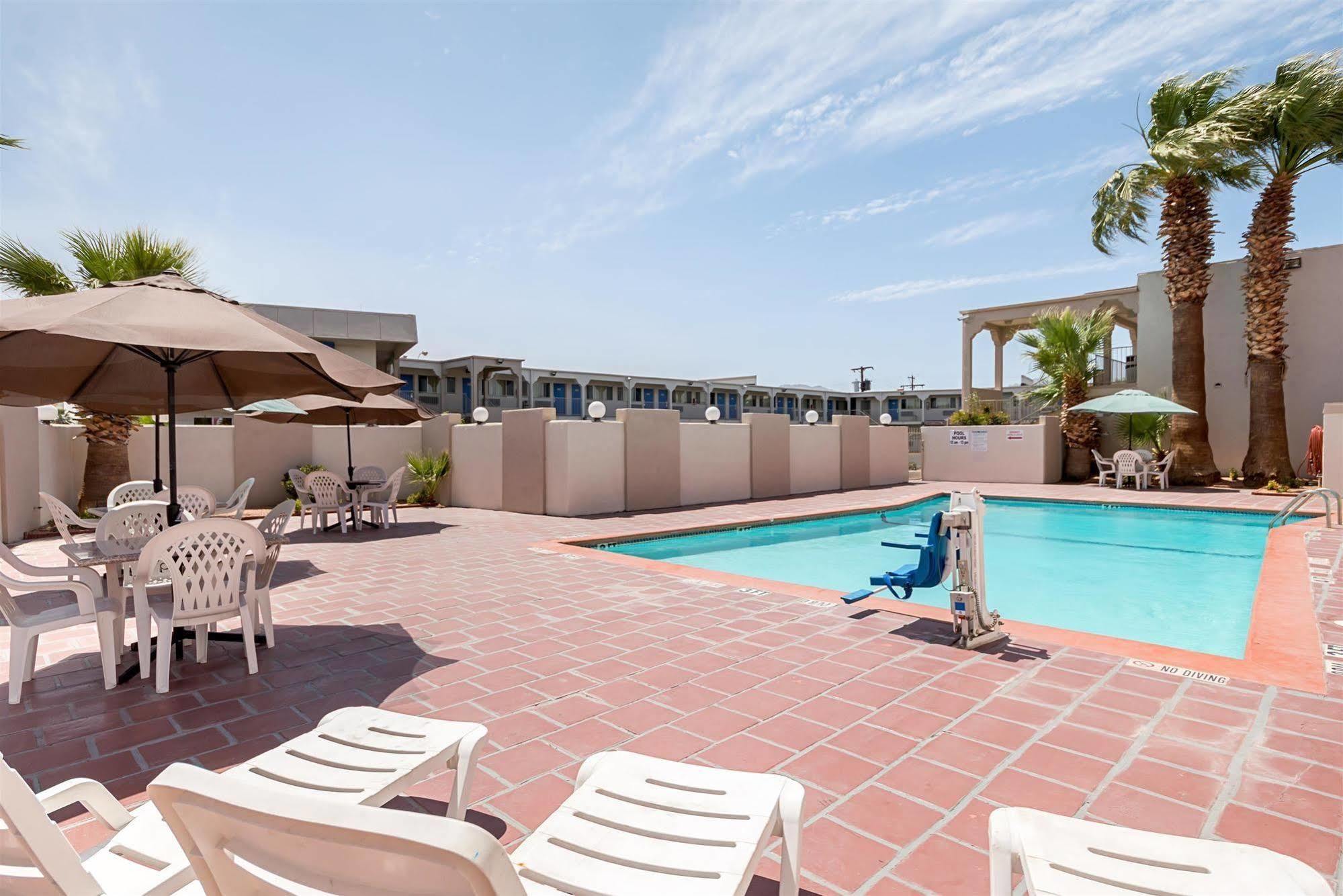 Motel 6-El Paso, Tx - Airport - Fort Bliss Buitenkant foto