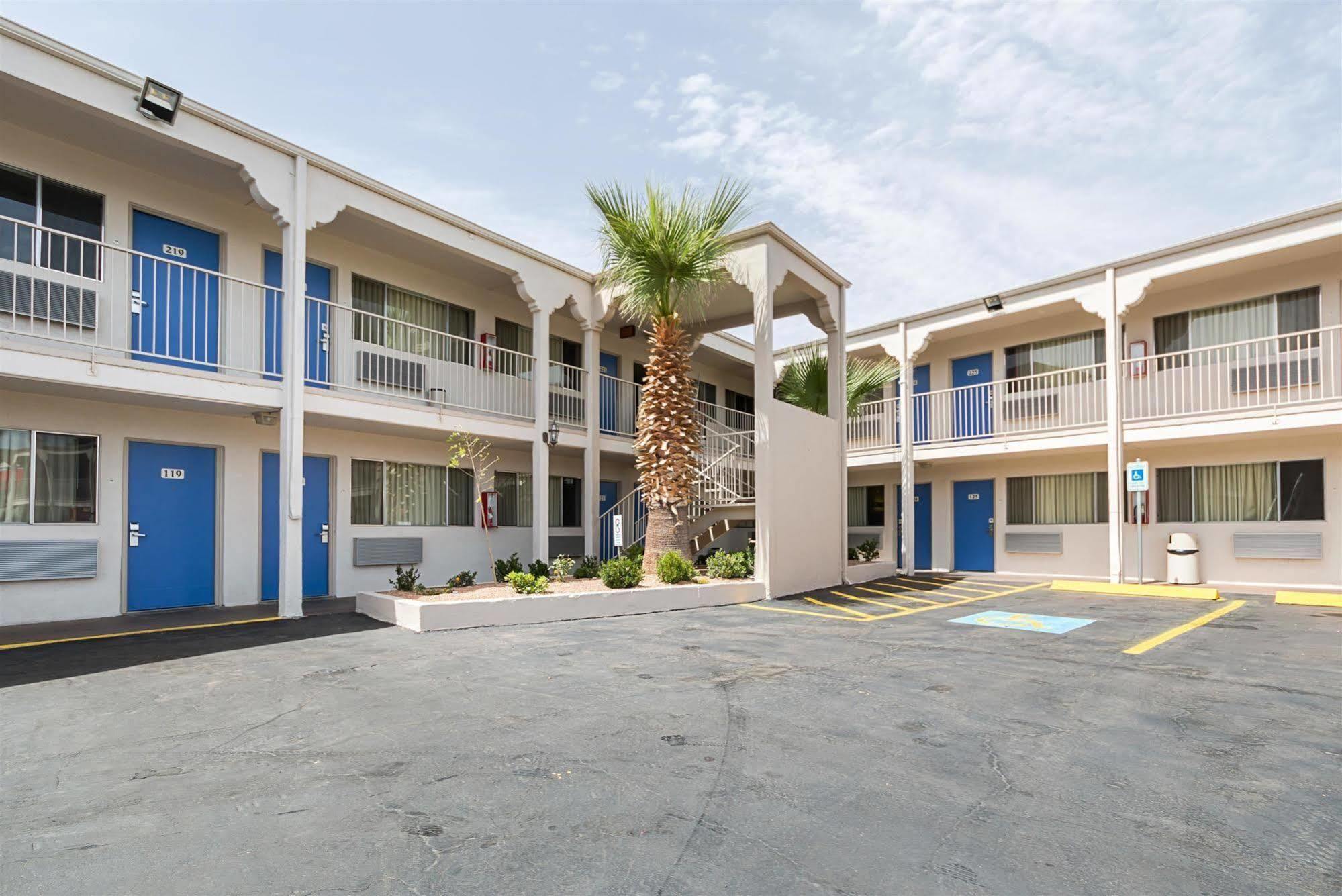 Motel 6-El Paso, Tx - Airport - Fort Bliss Buitenkant foto