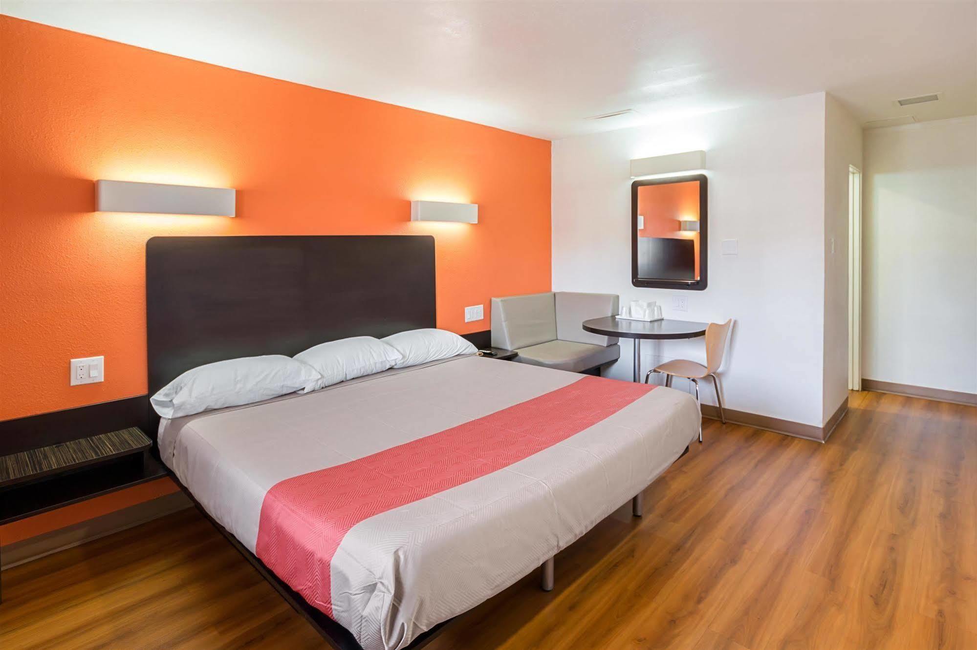 Motel 6-El Paso, Tx - Airport - Fort Bliss Buitenkant foto